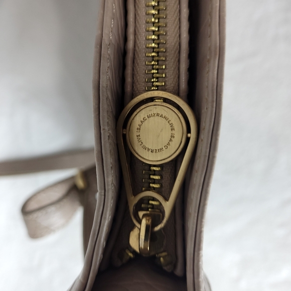 Isaac Mizrahi Tan purse crossbody - Picture 8 of 11